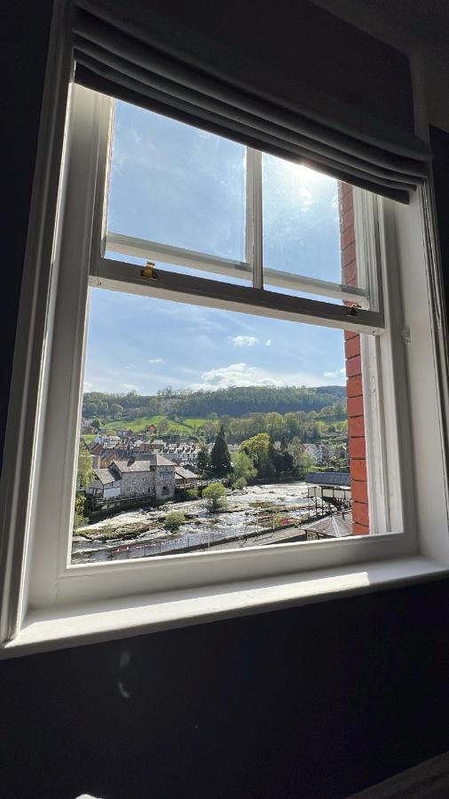 Riversdale House Bed & Breakfast Llangollen Bagian luar foto